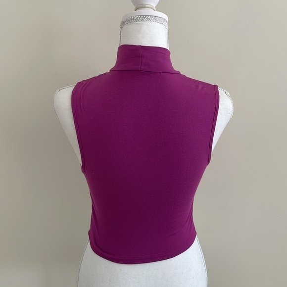 Arden B Sleeveless Top with Cut Out - Picture 3 of 6